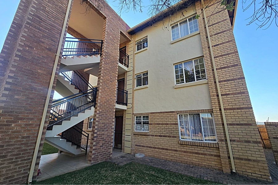 2 Bedroom Property for Sale in Montana Gauteng