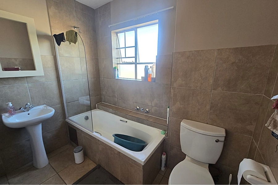 2 Bedroom Property for Sale in Montana Gauteng