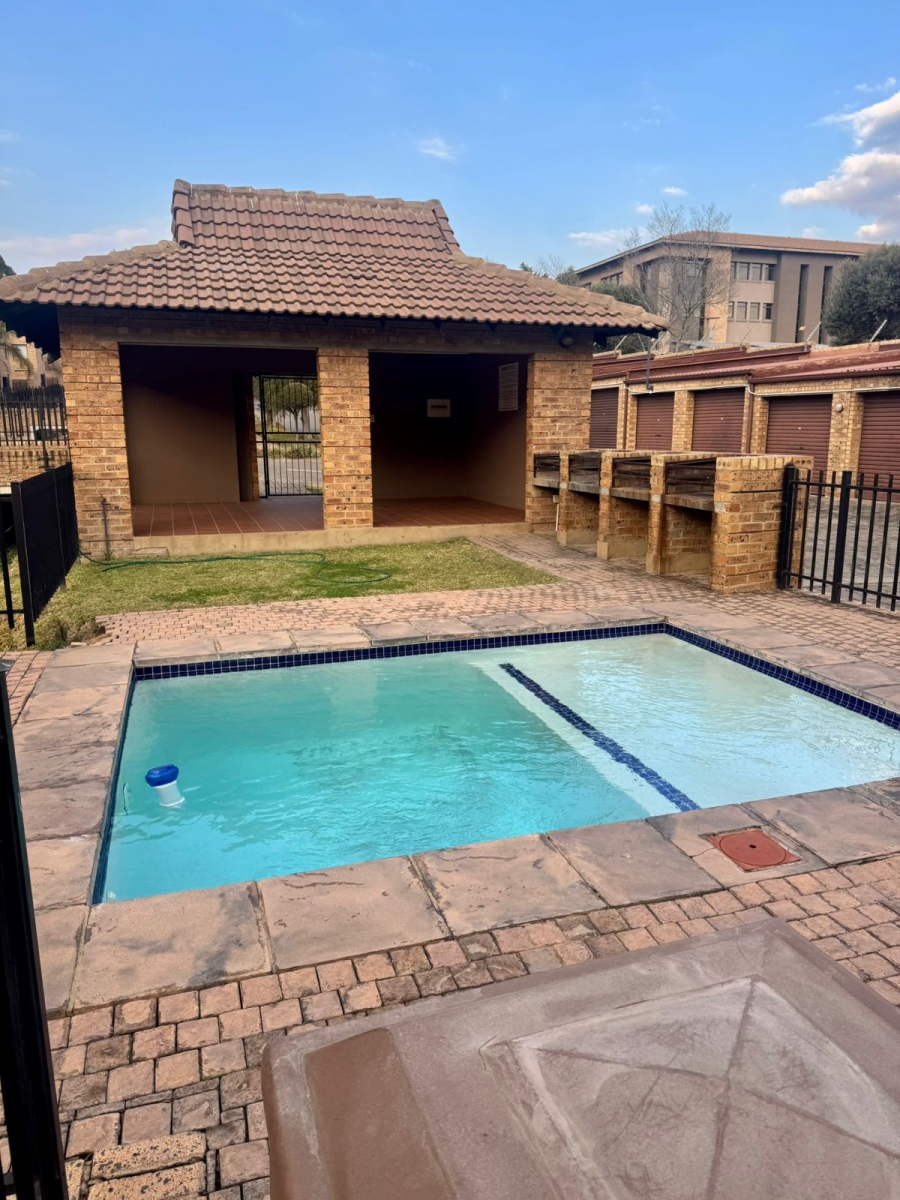 To Let 3 Bedroom Property for Rent in Midridge Park Gauteng