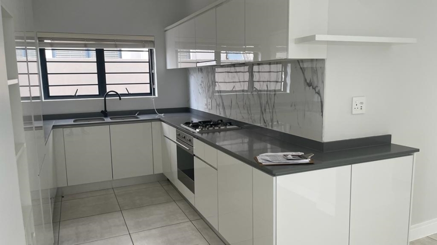 To Let 3 Bedroom Property for Rent in Waterfall Gauteng