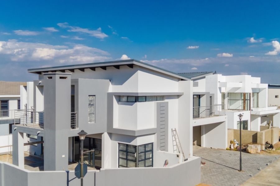4 Bedroom Property for Sale in Swallow Hills Lifestyle Estate Gauteng