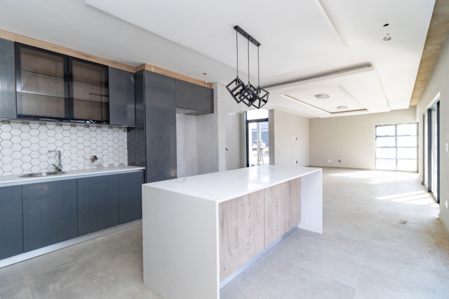 4 Bedroom Property for Sale in Swallow Hills Lifestyle Estate Gauteng