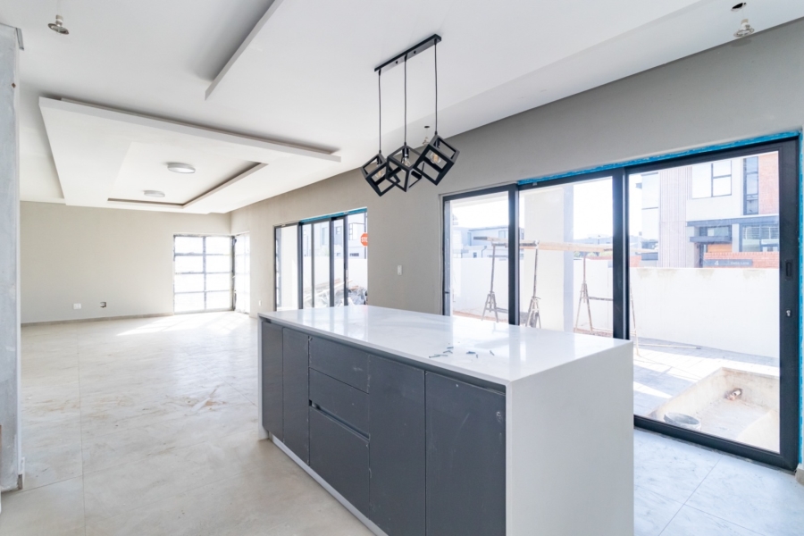 4 Bedroom Property for Sale in Swallow Hills Lifestyle Estate Gauteng