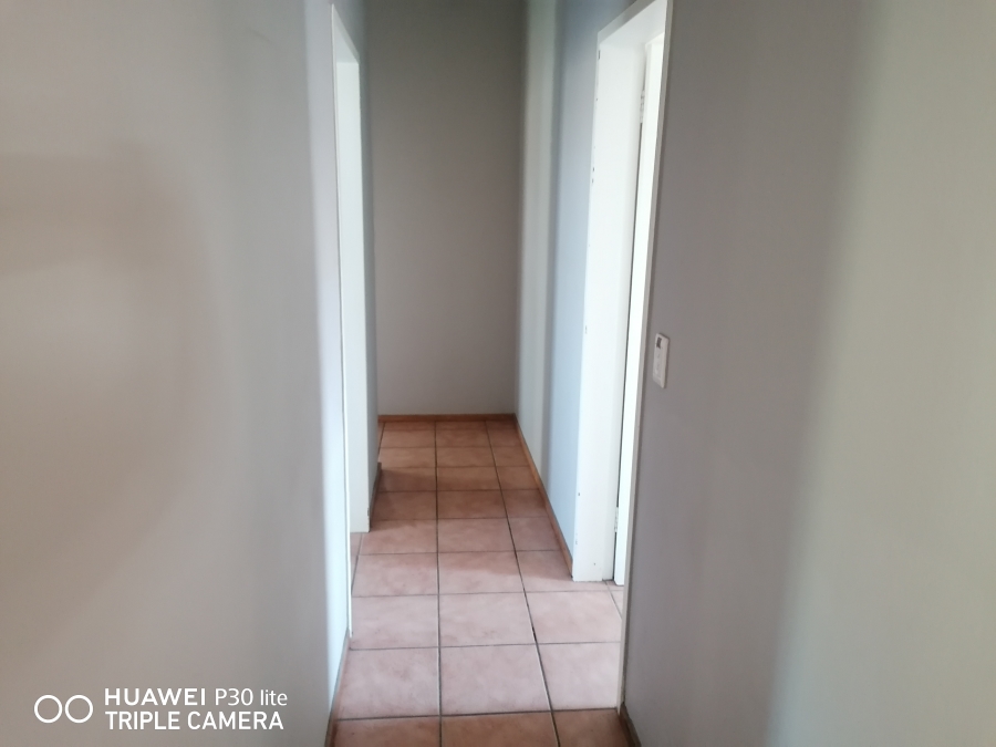 To Let 3 Bedroom Property for Rent in Equestria Gauteng