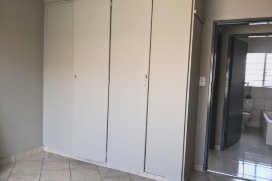 2 Bedroom Property for Sale in The Orchards Gauteng