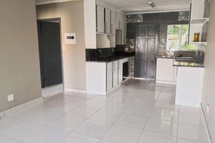 2 Bedroom Property for Sale in The Orchards Gauteng