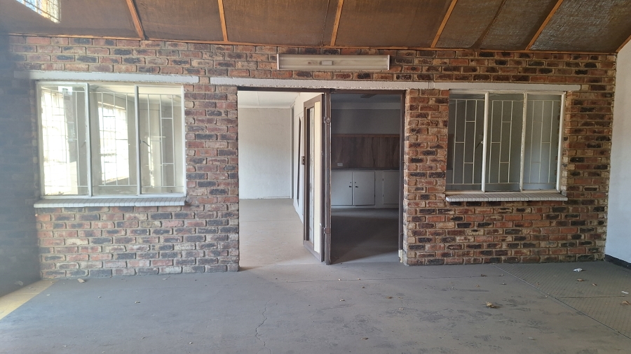To Let commercial Property for Rent in Meyerton Central Gauteng