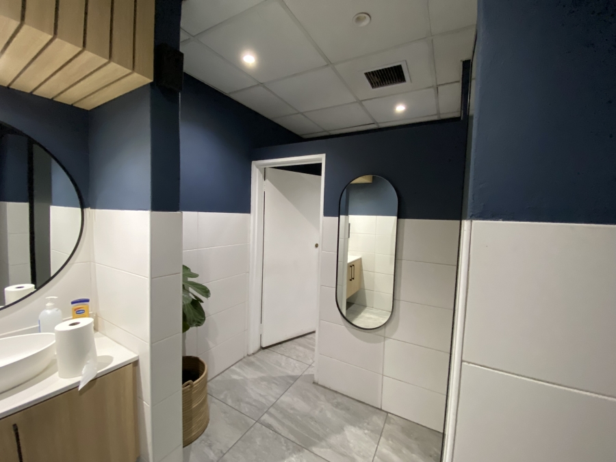 To Let commercial Property for Rent in Linbro Park Gauteng