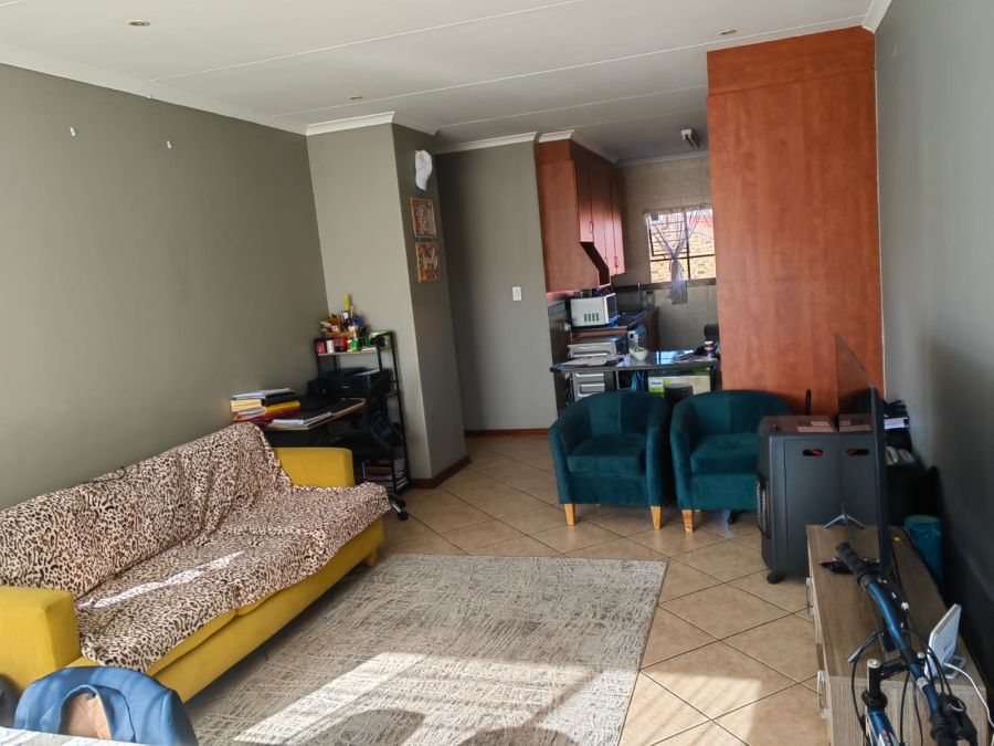 2 Bedroom Property for Sale in Liefde en Vrede Gauteng