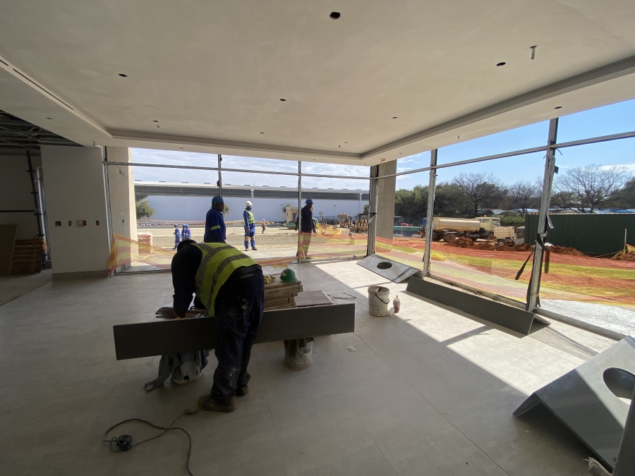 Commercial Property for Sale in Randjespark Gauteng