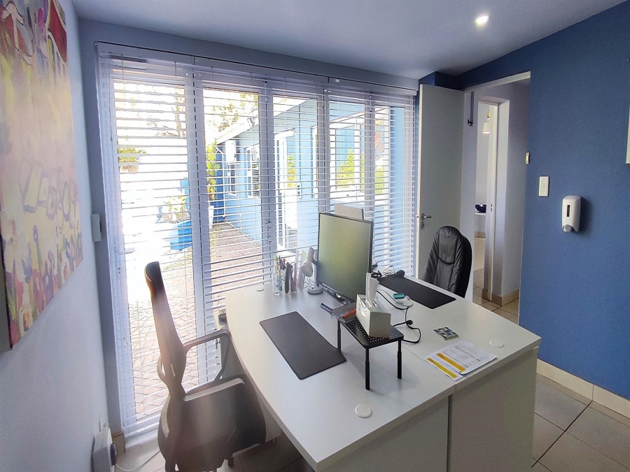 To Let commercial Property for Rent in Blairgowrie Gauteng