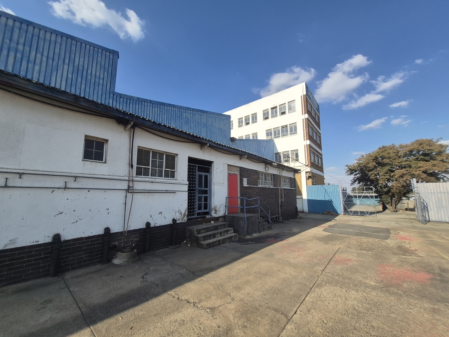 To Let commercial Property for Rent in Elandsfontein Gauteng