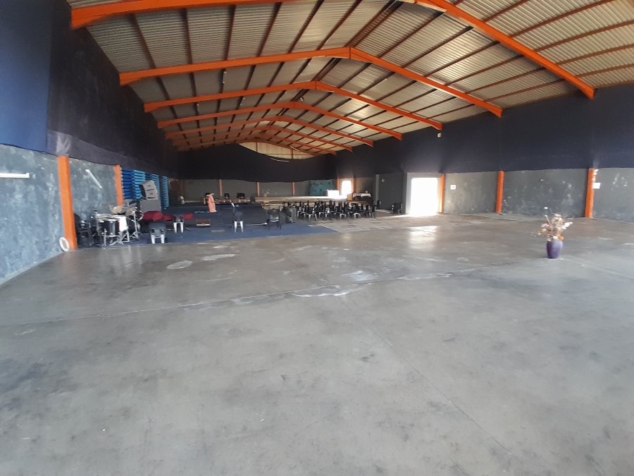 Commercial Property for Sale in Chiawelo Gauteng