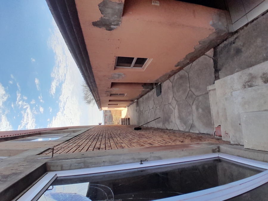 Commercial Property for Sale in Chiawelo Gauteng