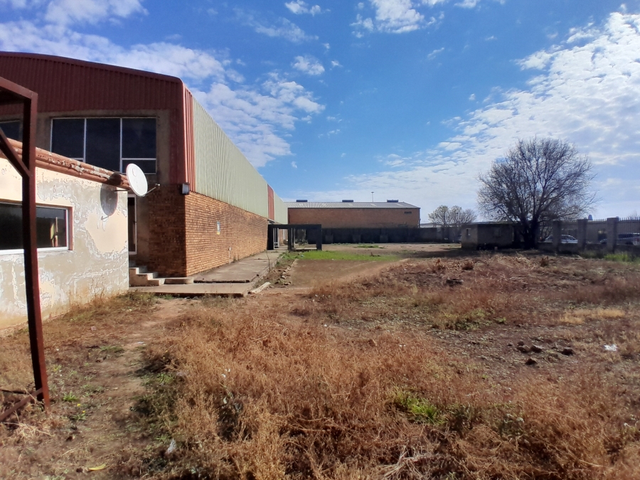 Commercial Property for Sale in Chiawelo Gauteng