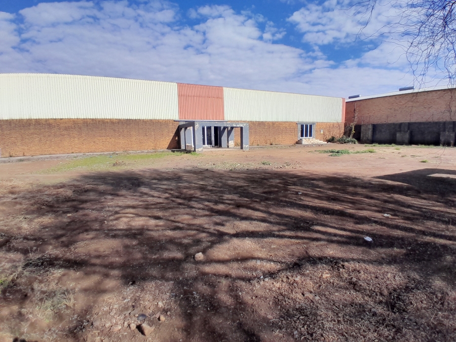 Commercial Property for Sale in Chiawelo Gauteng