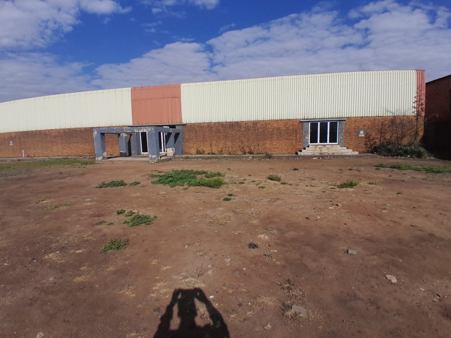 Commercial Property for Sale in Chiawelo Gauteng