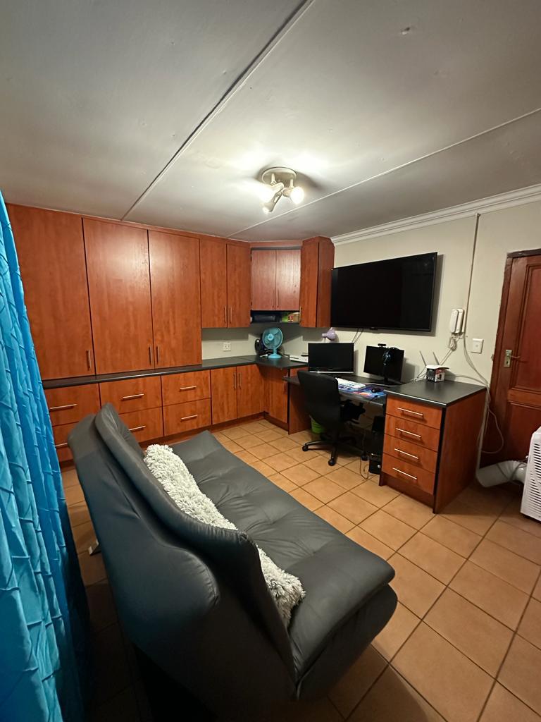 To Let 1 Bedroom Property for Rent in The Reeds Gauteng