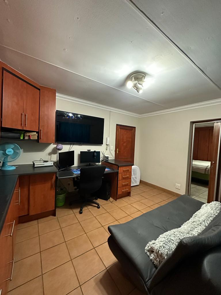 To Let 1 Bedroom Property for Rent in The Reeds Gauteng
