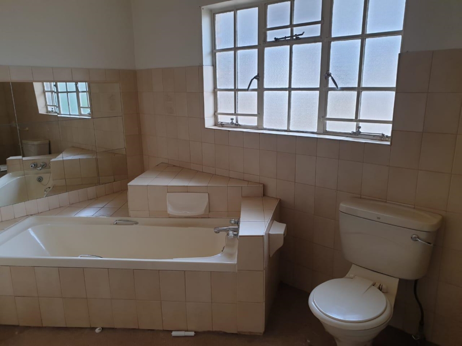 To Let 4 Bedroom Property for Rent in Kleinzonderhout AH Gauteng