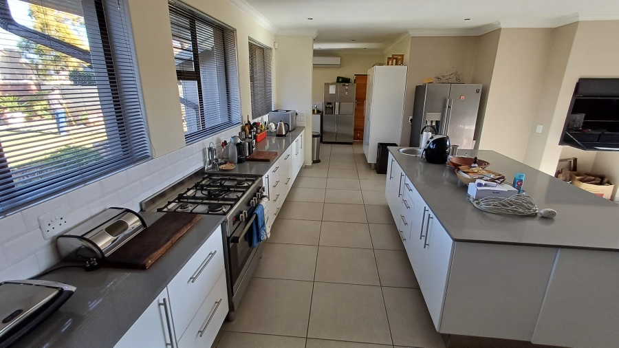 To Let 3 Bedroom Property for Rent in Randhart Gauteng