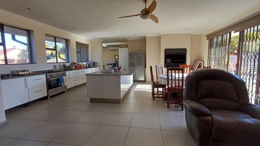 To Let 3 Bedroom Property for Rent in Randhart Gauteng