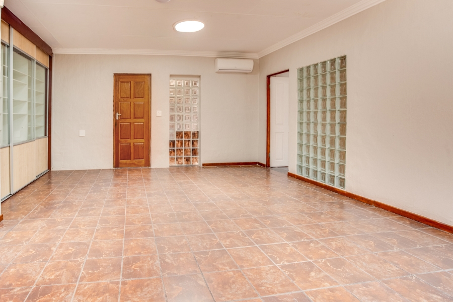 13 Bedroom Property for Sale in Boskruin Gauteng