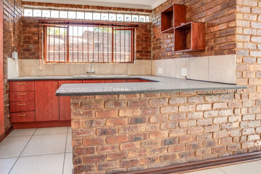 13 Bedroom Property for Sale in Boskruin Gauteng
