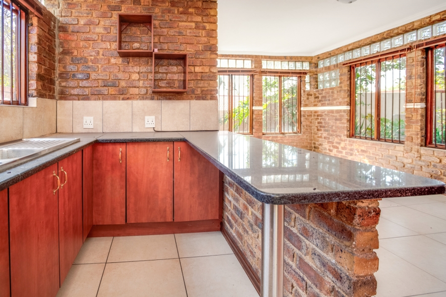 13 Bedroom Property for Sale in Boskruin Gauteng