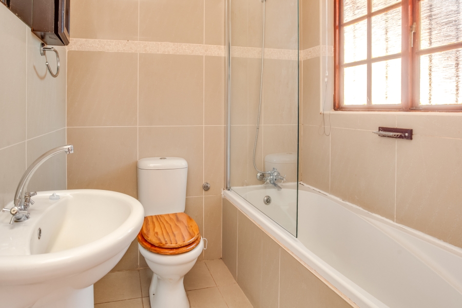 13 Bedroom Property for Sale in Boskruin Gauteng