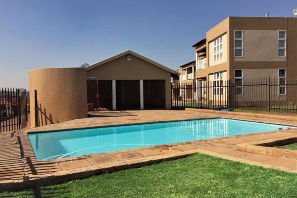 To Let 2 Bedroom Property for Rent in Mondeor Gauteng