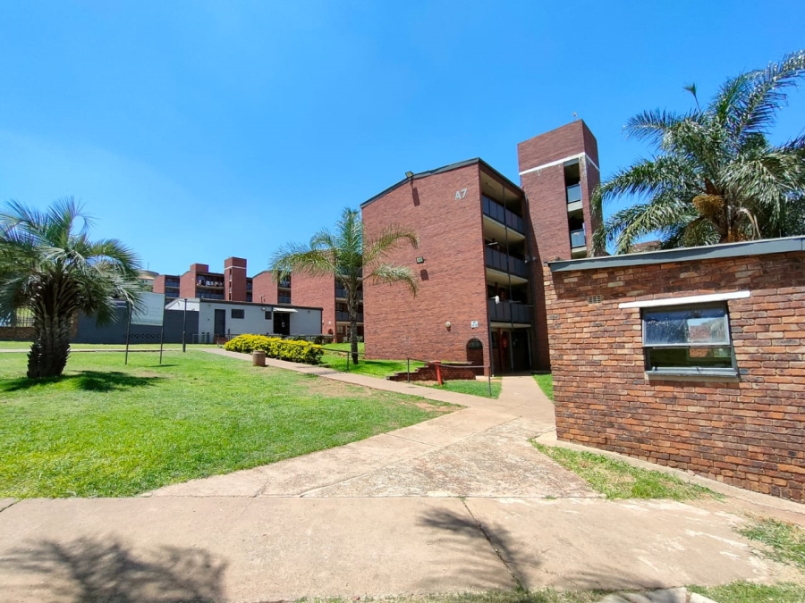 3 Bedroom Property for Sale in Laudium Gauteng