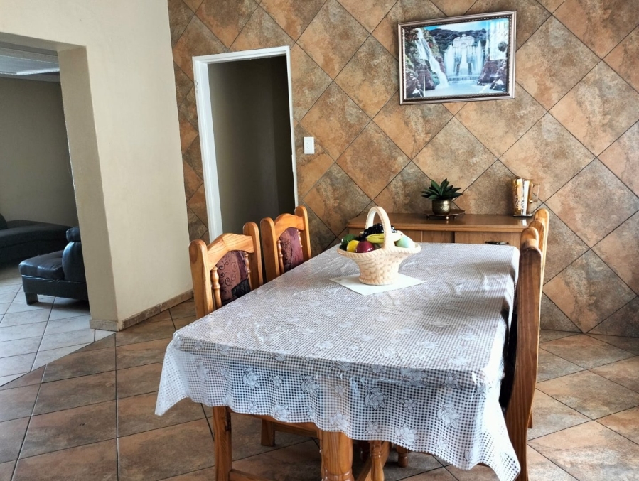 3 Bedroom Property for Sale in Middelvlei A H Gauteng
