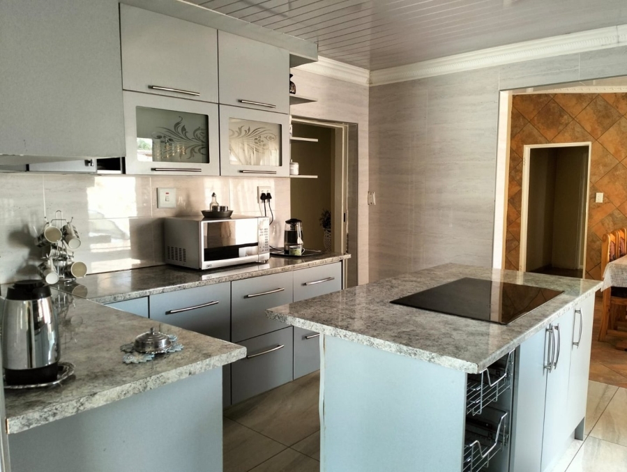 3 Bedroom Property for Sale in Middelvlei A H Gauteng