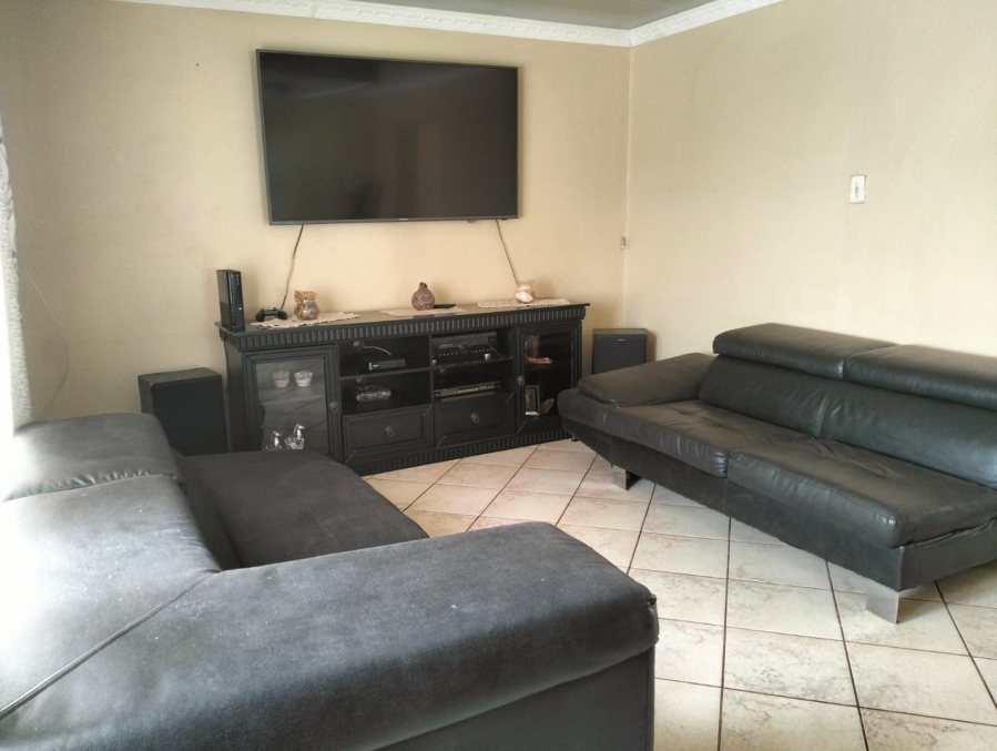 3 Bedroom Property for Sale in Middelvlei A H Gauteng