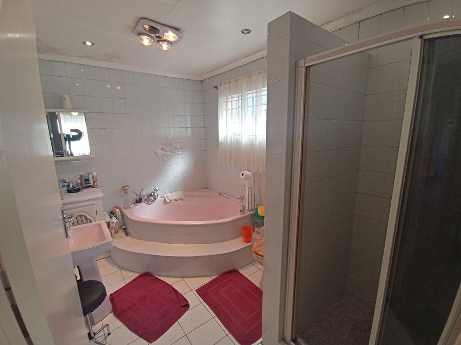 3 Bedroom Property for Sale in Winchester Hills Gauteng