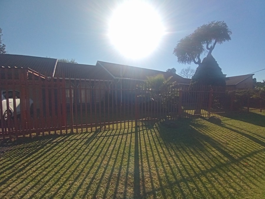 4 Bedroom Property for Sale in Mulbarton Gauteng