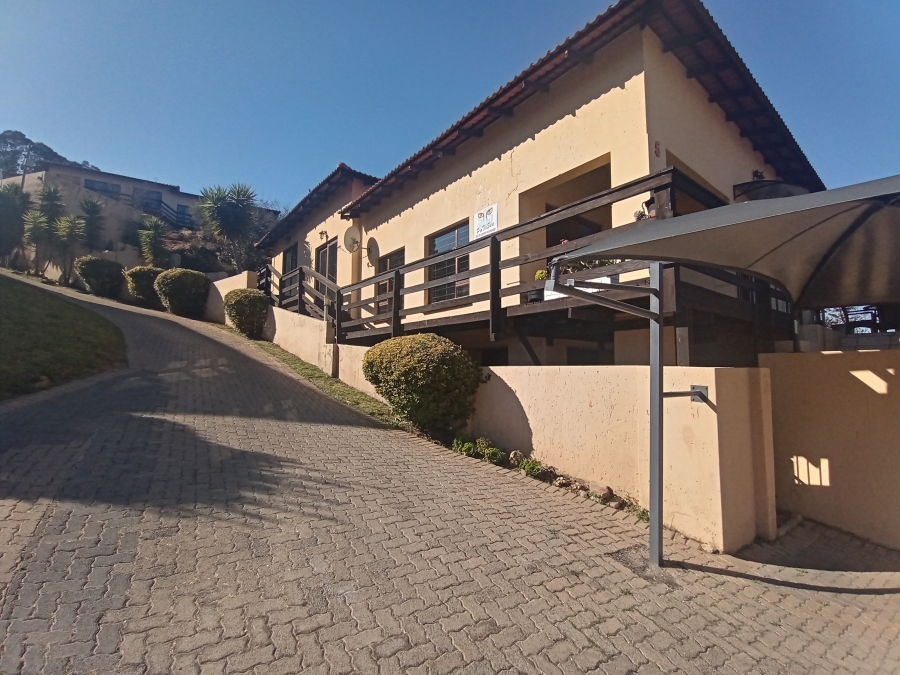 3 Bedroom Property for Sale in Oakdene Gauteng