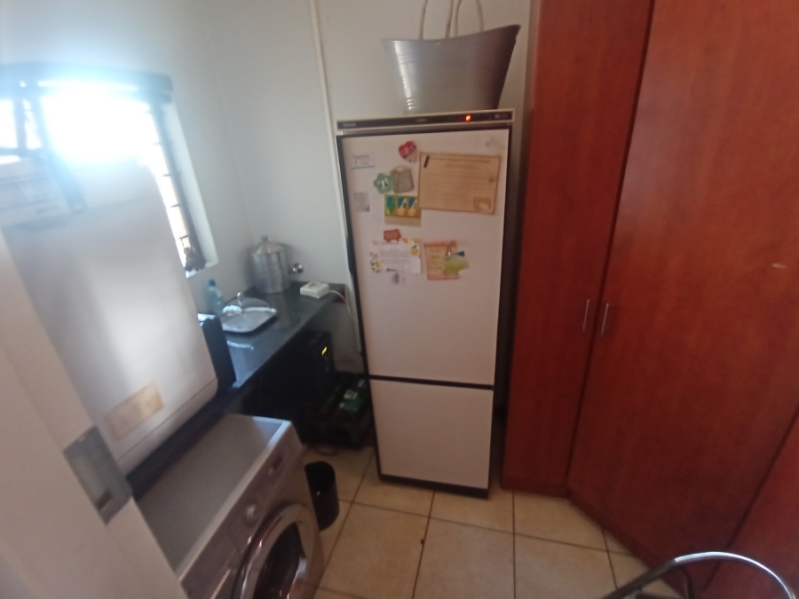 3 Bedroom Property for Sale in Oakdene Gauteng