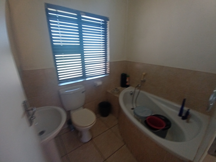 3 Bedroom Property for Sale in Oakdene Gauteng