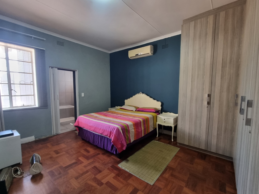 3 Bedroom Property for Sale in Robertsham Gauteng