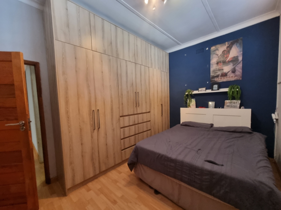 3 Bedroom Property for Sale in Robertsham Gauteng