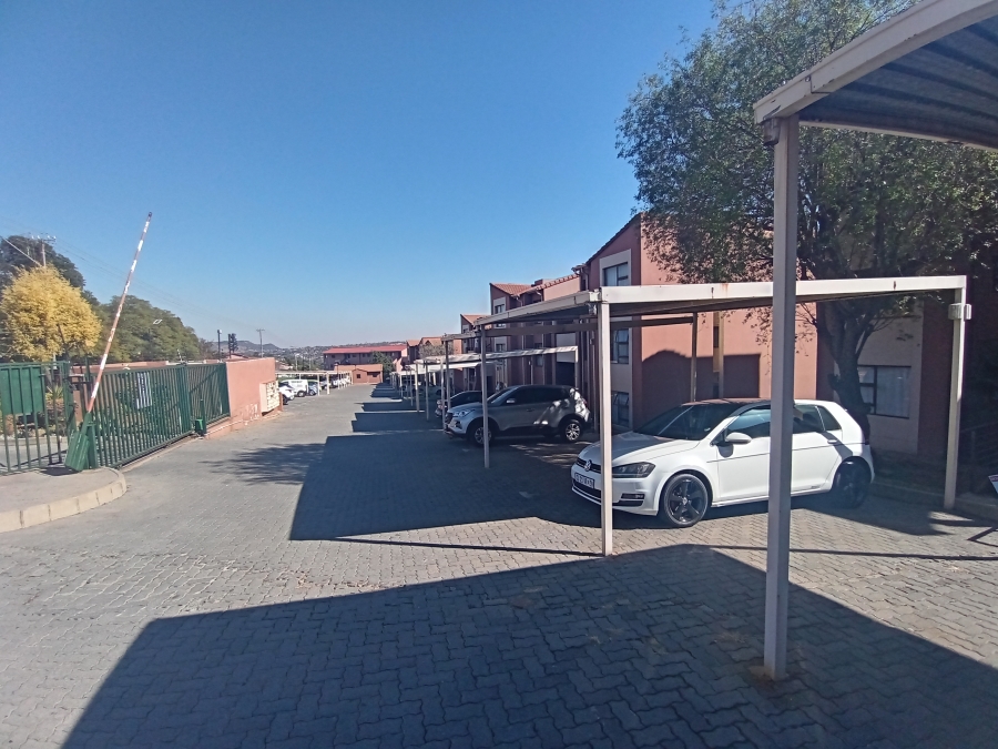 2 Bedroom Property for Sale in Winchester Hills Gauteng