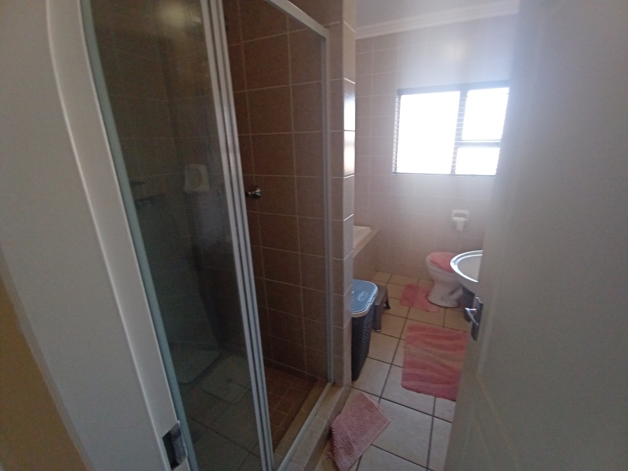 2 Bedroom Property for Sale in Winchester Hills Gauteng