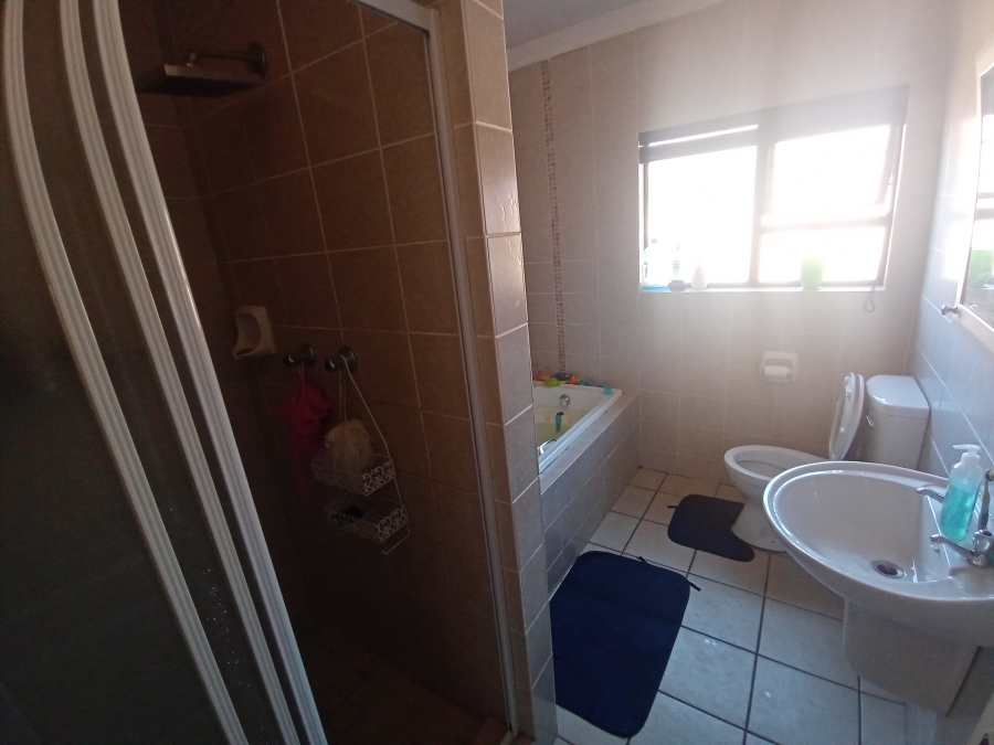 2 Bedroom Property for Sale in Winchester Hills Gauteng