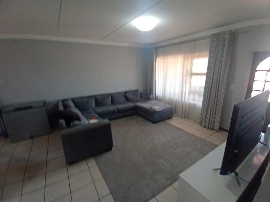 2 Bedroom Property for Sale in Winchester Hills Gauteng