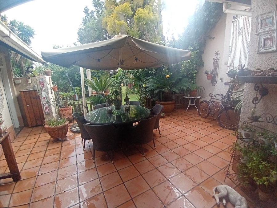 3 Bedroom Property for Sale in Brackenhurst Gauteng