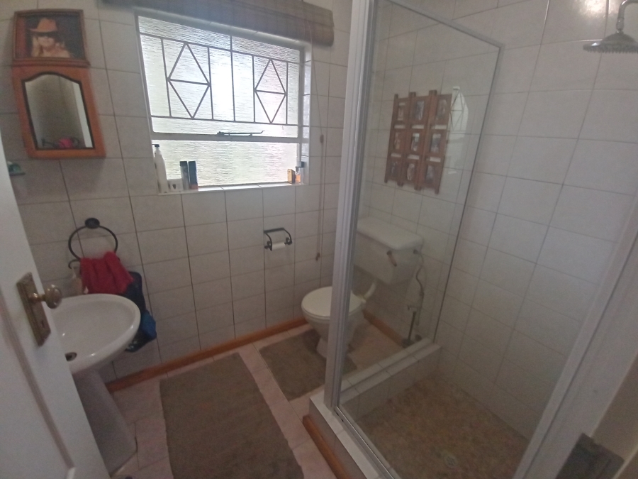 3 Bedroom Property for Sale in Brackenhurst Gauteng