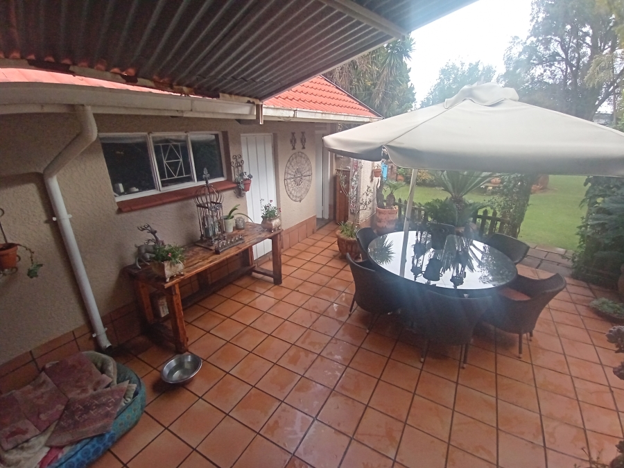 3 Bedroom Property for Sale in Brackenhurst Gauteng