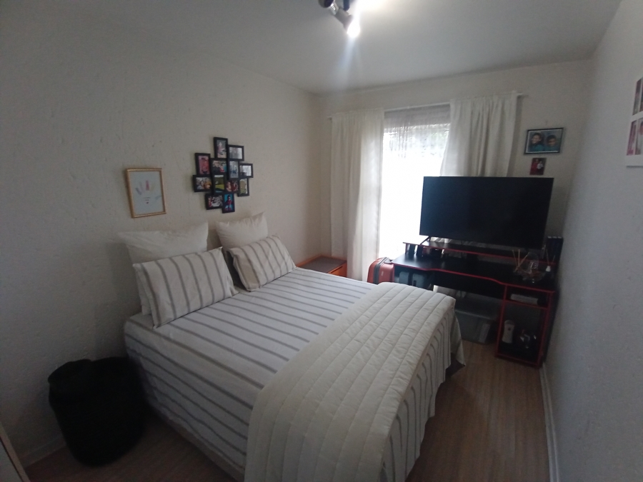 3 Bedroom Property for Sale in Brackendowns Gauteng